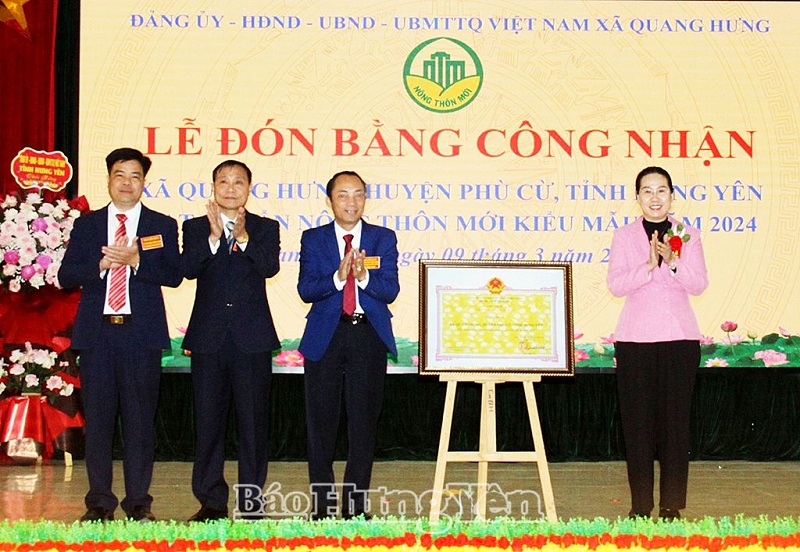 Xã Quang Hưng đón bằng công nhận xã đạt chuẩn nông thôn mới kiểu mẫu năm 2024