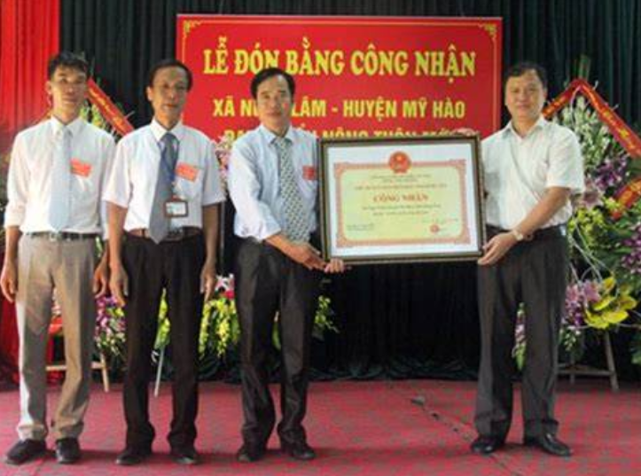 Xã Ngọc Lâm đón Bằng công nhận đạt chuẩn nông thôn mới
