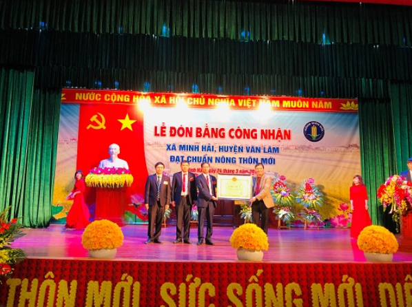 Xã Minh Hải đón bằng công nhận xã đạt chuẩn nông thôn mới